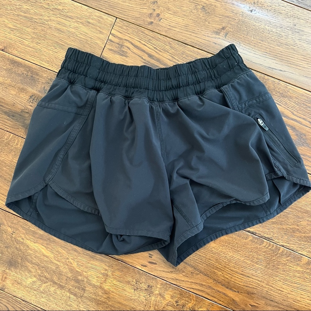 Lululemon Hotty Hot Shorts